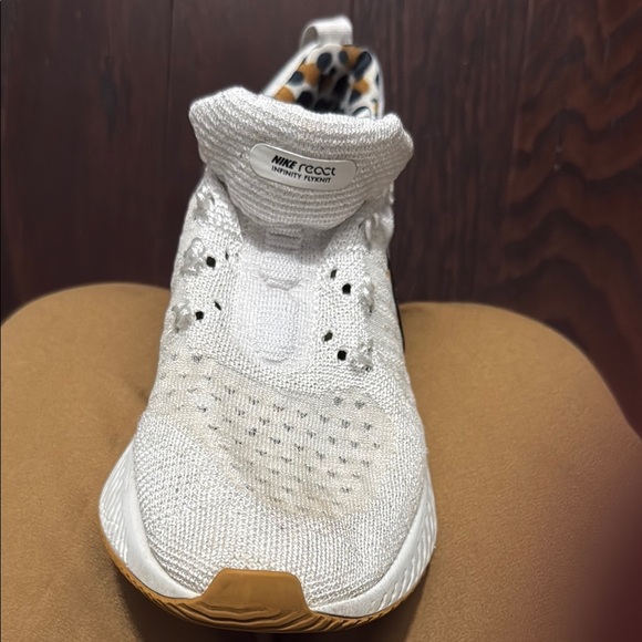 Nike Infinity W 7.5 Animal Print Athletic Shoes - Picture 7 of 11